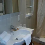 Ladner Pensjonat 3*