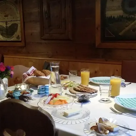 Guest house Ladner 3*