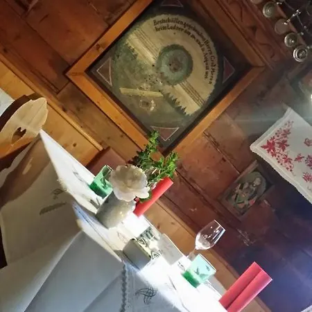 Ladner Pensjonat 3*