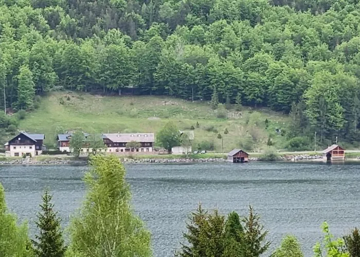 拉德纳旅馆 招待所 3*