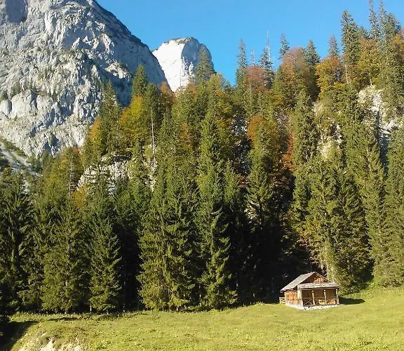 Ladner Гостевой дом Грундльзее