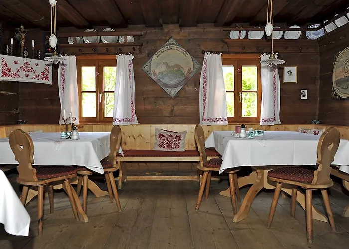 Ladner Гостевой дом Грундльзее